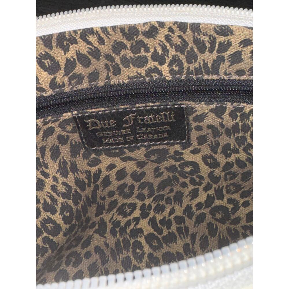 Due Fratelli Made In Canada Genuine‎ Leather White Faux Croc Embossed Clutch - Picture 8 of 11